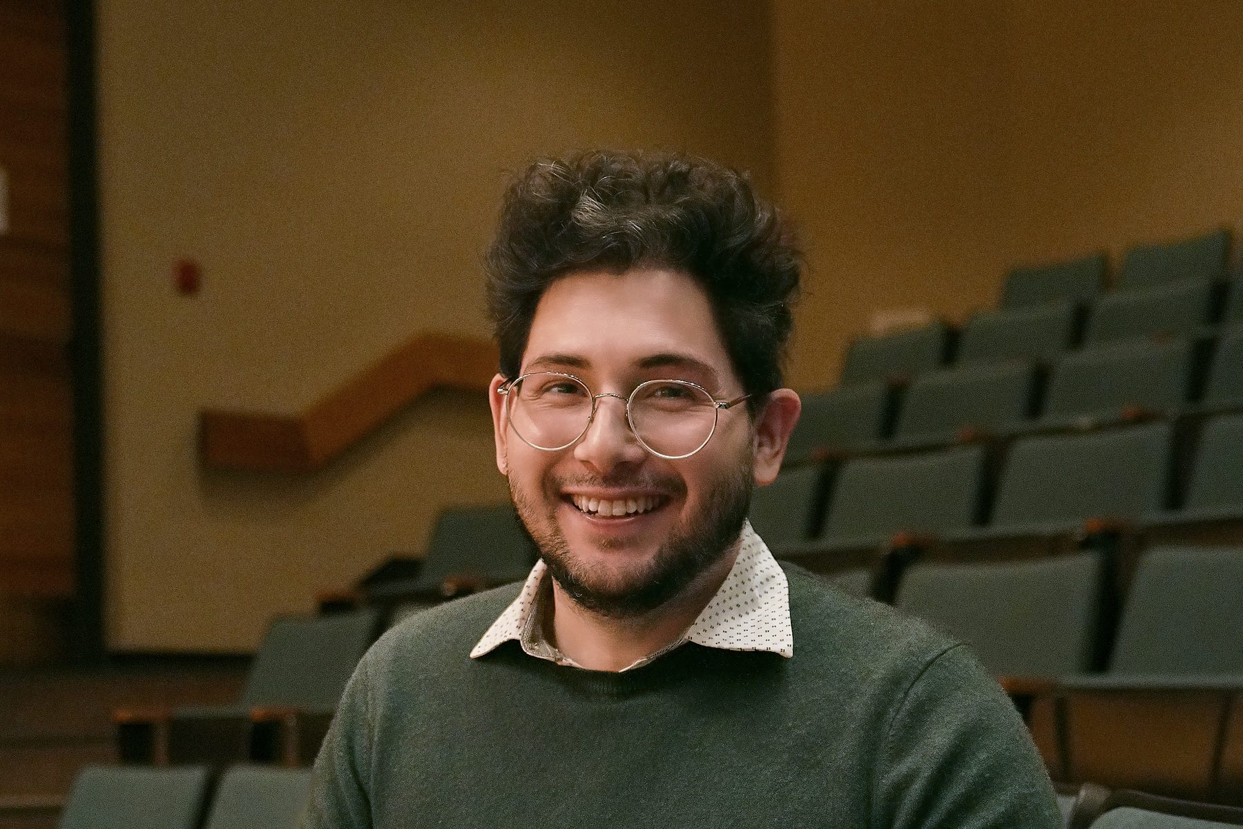 Luis Ramirez in a recital hall